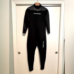 Henderson Men’s 5mm full wet suit